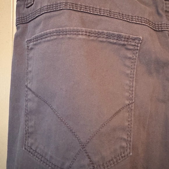 Men's Brax Feel Good Cooper Fancy Gray Pants - Picture 7 of 16